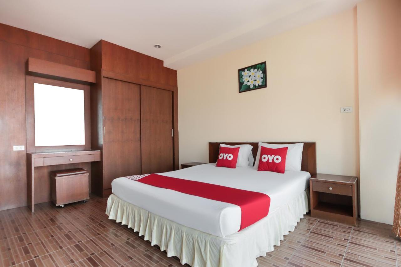 Hotel Oyo 889 Baan Sakdidet Wichit Esterno foto