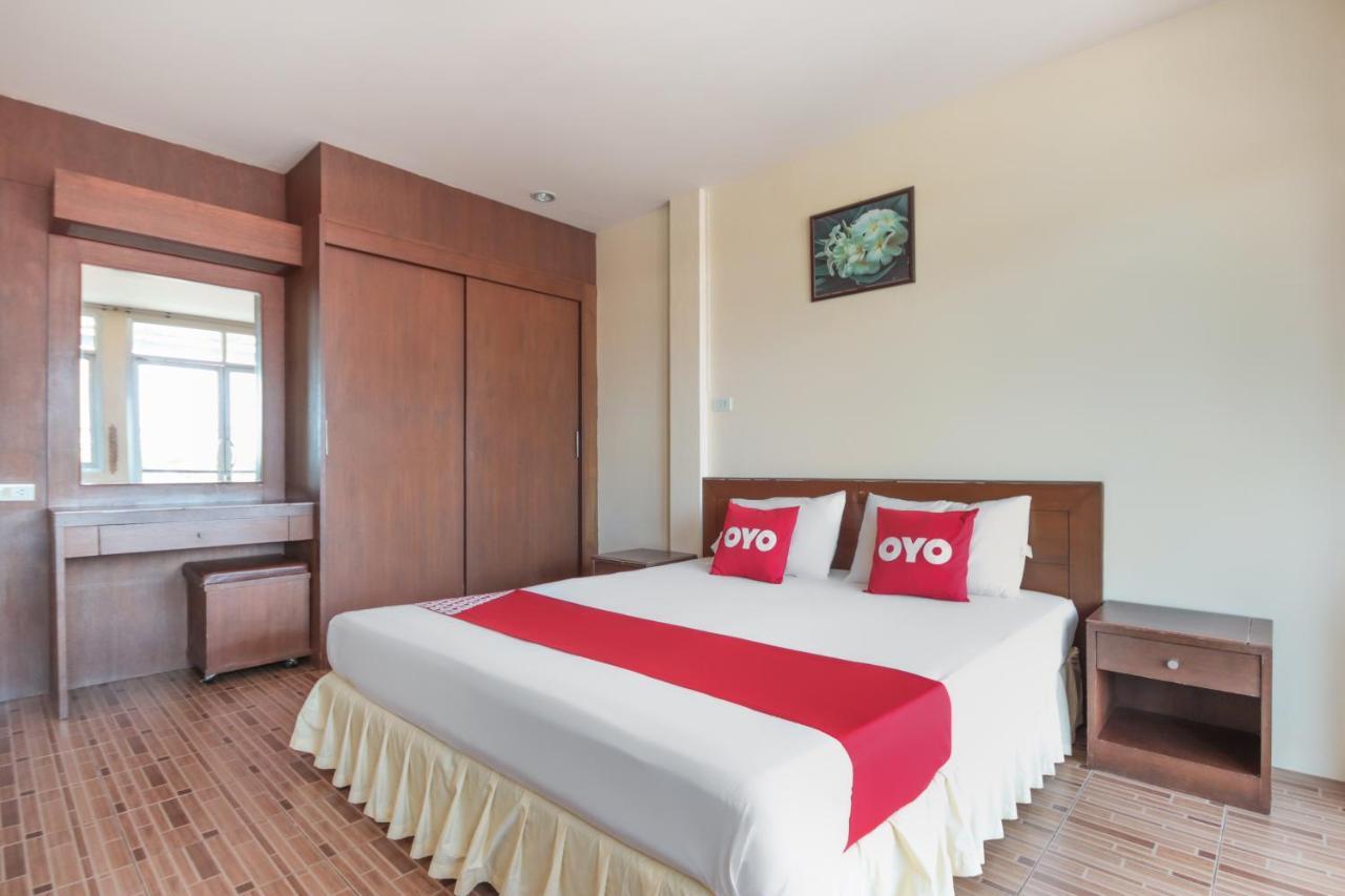 Hotel Oyo 889 Baan Sakdidet Wichit Esterno foto